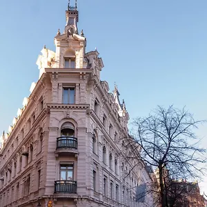 Elite Plaza Suecia