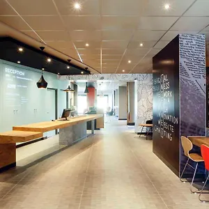 ibis-hyeres-centre.fr-provencehotel.com/