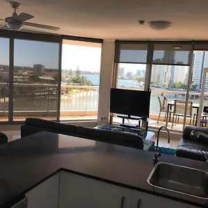 Moorings On Cavill Surfers Paradise Aparthotel
